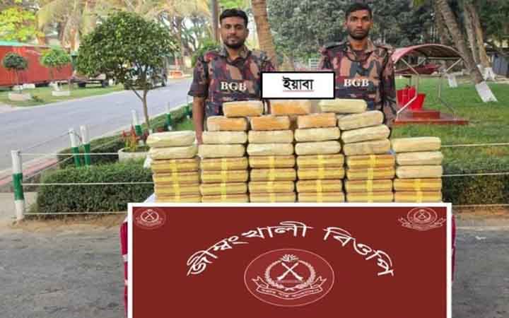 সাড়ে ১২ কোটি টাকার ইয়াবা রেখে পালাল চোরাকারবারিরা