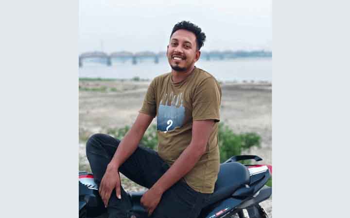 পাবনার  ঈশ্বরদীতে ছাত্রদল নেতাকে কুপিয়ে হত্যা