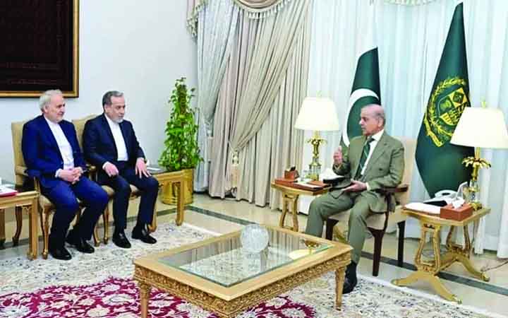 নোয়াখালীর হাতিয়ায় ৩০০০ লিটার ডিজেলসহ যুবক আটক