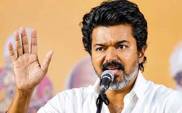 ‘আজ শপথ নিচ্ছেন না থালাপতি, তামিলনাড়ুতে জোটে ‘জট’