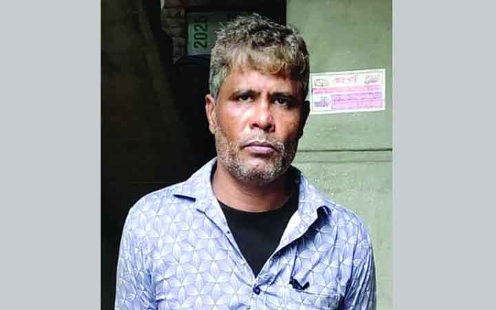 নৌপথের আতঙ্ক ‘টিক্কা বাহিনী’র প্রধান গ্রেপ্তার
