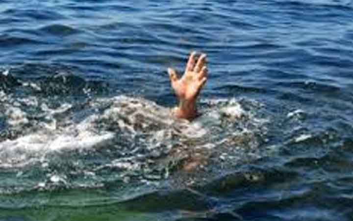 পঞ্চগড়ে পুকুরে গোসল করতে নেমে দুই ছাত্রের মৃত্যু