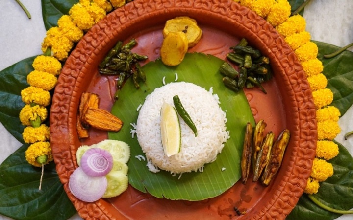 ভাতের সঙ্গে কাঁচা মরিচ কামড়ে খেলে মিলবে যেসব উপকার