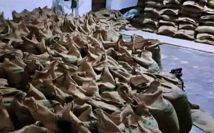শেরপুরে খাদ্যবান্ধব কর্মসূচির ৩৩ টন চাল জব্দ, আটক ১