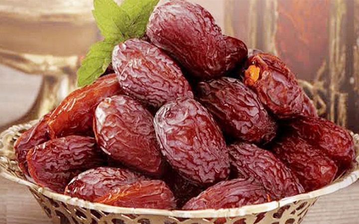 সুস্থ থাকতে খেজুর খাওয়ার ৫ স্বাস্থ্যকর উপায়