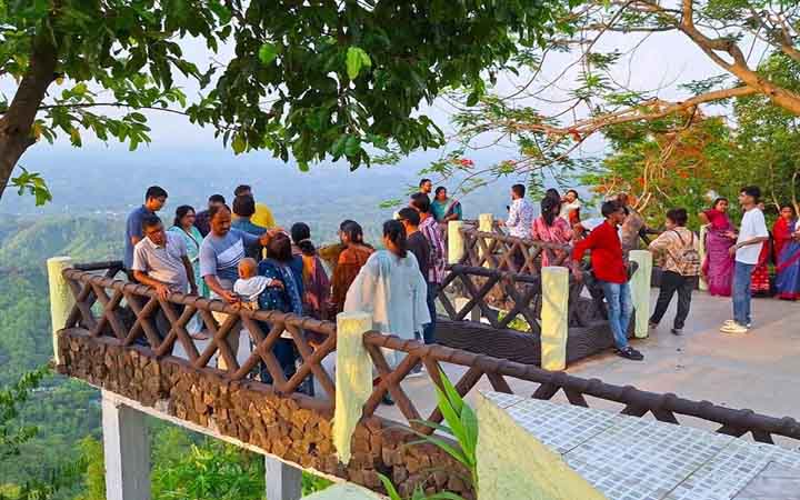 বৈরী আবহাওয়ায় বান্দরবানের সব পর্যটনকেন্দ্র ১৫ জুলাই পর্যন্ত বন্ধ