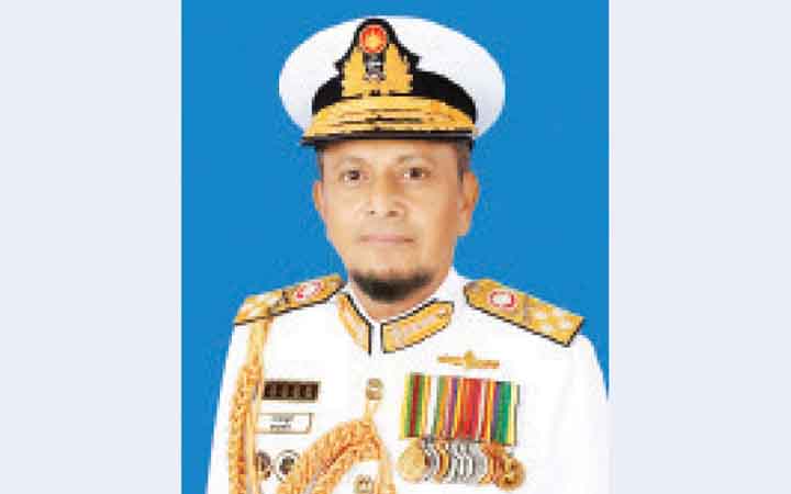 বৃক্ষরোপণ অভিযান উদ্বোধন করলেন নৌবাহিনী প্রধান