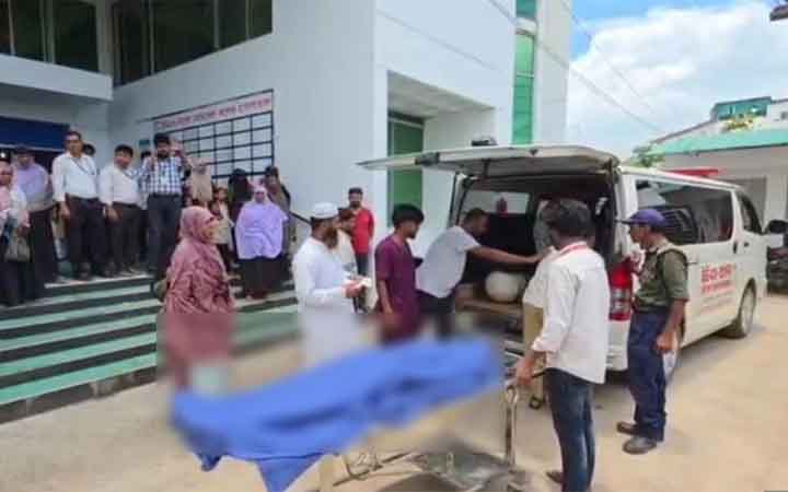 রূপগঞ্জে বাসচাপায় কৃষক নিহত