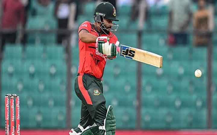 ইমনের পর লাহোর কালান্দার্সে ডাক পেলেন শামীম