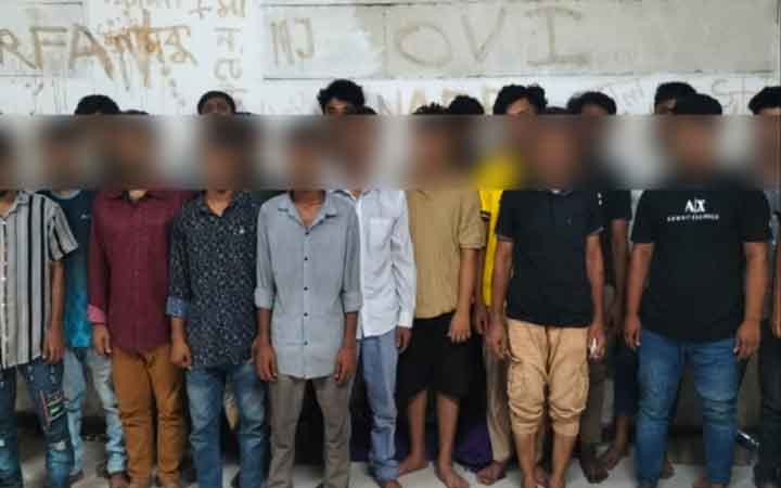 তেজগাঁও এলাকায় পুলিশের অভিযানে গ্রেপ্তার ৪৭