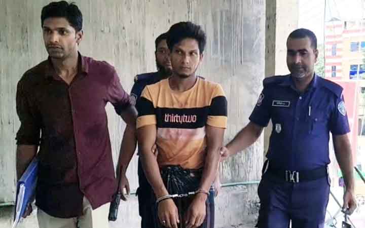 কোদাল দিয়ে গৃহবধূকে কুপিয়ে হত্যা, রোহিঙ্গা স্বামী আটক