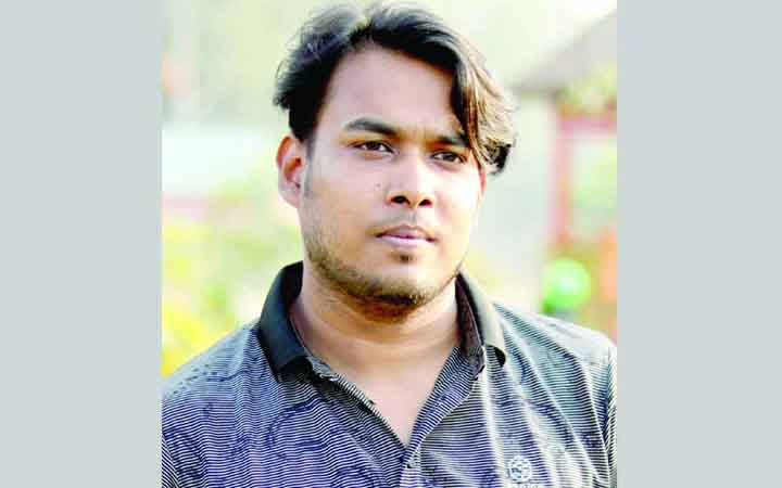 সরিষাবাড়ীতে অনলাইন জুয়ার ‘সম্রাট’ সবুজ সরকার ডিবির জালে