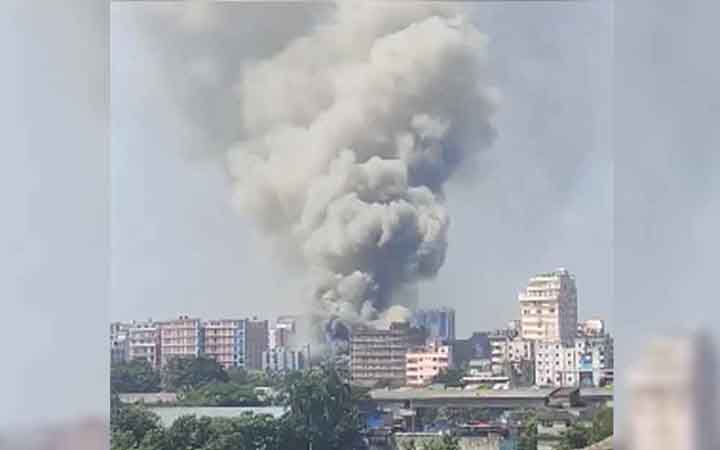 টঙ্গীতে ওষুধ কারখানায় আগুন