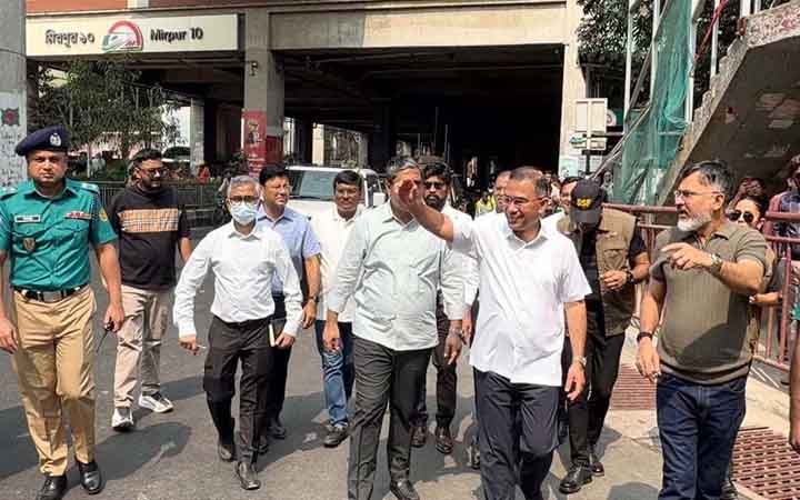 মিরপুরের দখলমুক্ত ফুটপাত পরিদর্শন প্রধানমন্ত্রীর, শুনলেন পথচারীদের কথা