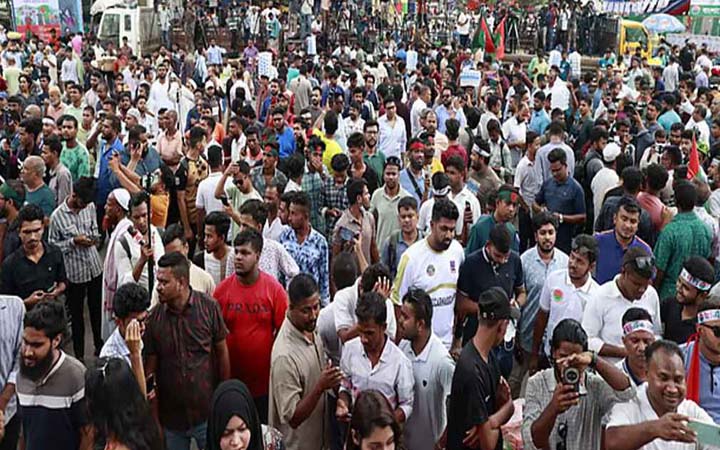 ছাত্রদলের সমাবেশে উত্তর সিটি দিয়েছে টয়লেট, দক্ষিণ সিটি পানি