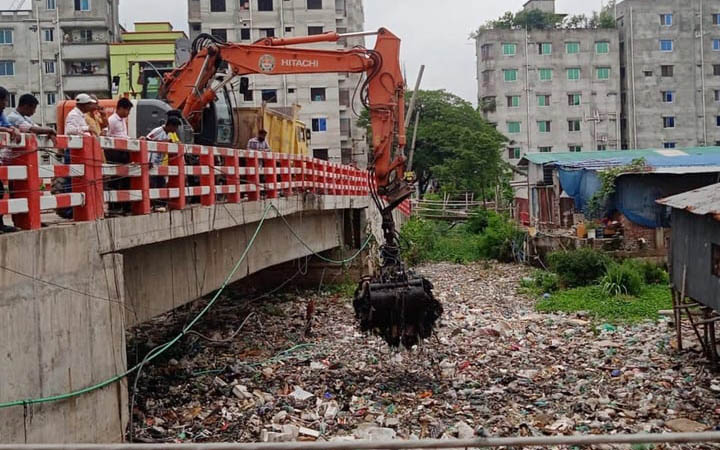 ৯ খাল থেকে ১ হাজার টন বর্জ্য অপসারণ
