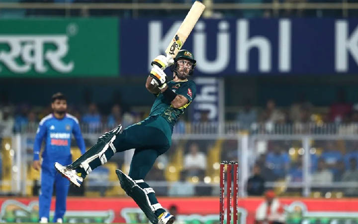 ম্যাক্সওয়েল তান্ডবে শেষ বলে হারল ভারত