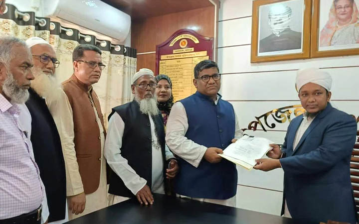 ফরিদপুর-১ আসনে মনোনয়নপত্র জমা দিলেন আরিফুর রহমান দোলন