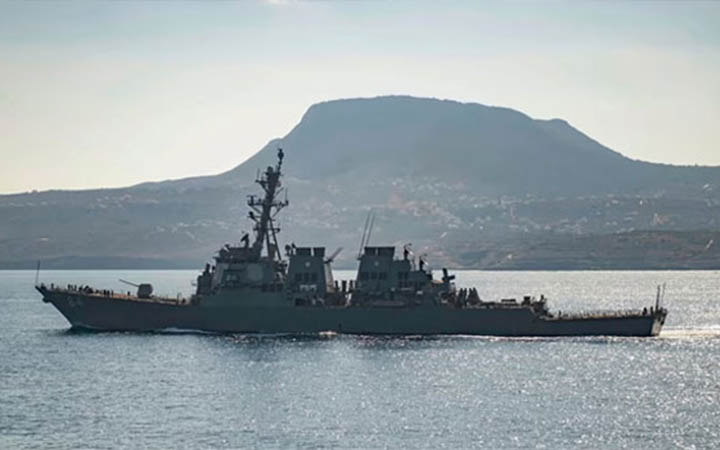 লোহিত সাগরে যুক্তরাষ্ট্রের রণতরী এবং বাণিজ্য জাহাজের ওপর হামলা