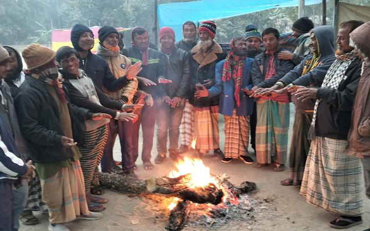 তীব্র শীতে বিপর্যস্ত পঞ্চগড়