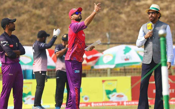 টস জিতে ব্যাটিংয়ে সিলেট