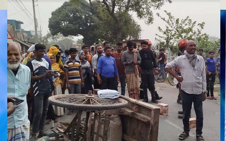 চুয়াডাঙ্গায় ট্রাক-ভ্যানের মুখোমুখি সংঘর্ষে নারী নিহত