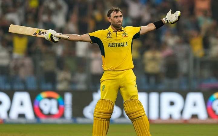 ছক্কার রেকর্ড ম্যাক্সওয়েলের