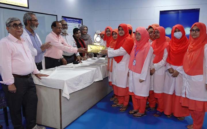 যশোর আদ্-দ্বীন সকিনা উইমেন্স মেডিকেল কলেজে পুরস্কার বিতরণী অনুষ্ঠিত