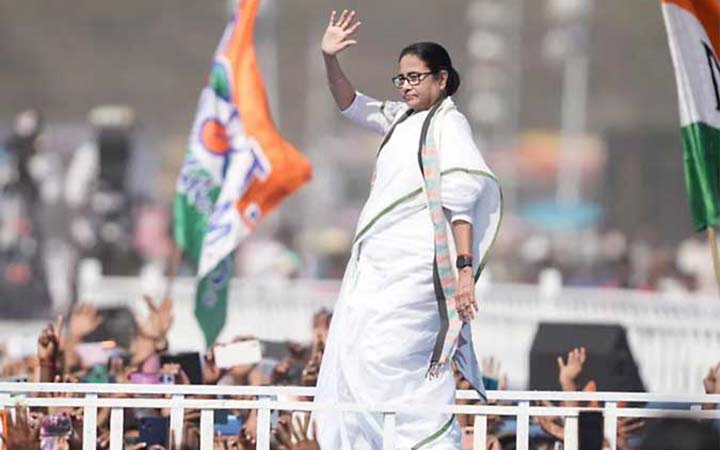 তৃণমূল ও বিজেপির তারকা প্রচারকের তালিকা প্রকাশ