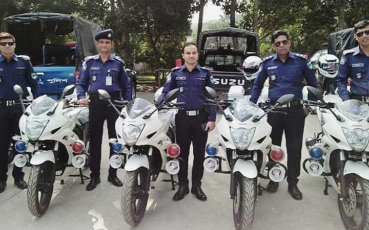মোটরসাইকেল জমা না দিলে ঈদের ছুটি পাবেন না যেসব পুলিশ সদস্য