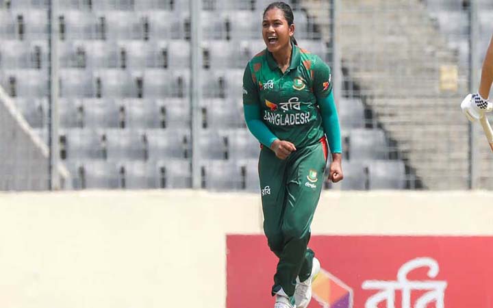 হ্যাটট্রিক করে র‌্যাঙ্কিংয়ে ৪৮ ধাপ লাফ ফারিহার