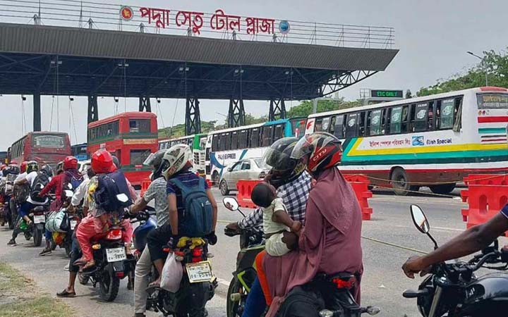 বিদায়ী বছরে পদ্মা সেতু থেকে আয় ৮৩৮ কোটি