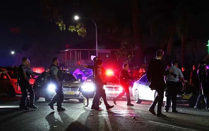 সিডনিতে এবার গির্জায় ছুরি হামলা, আহত ৪