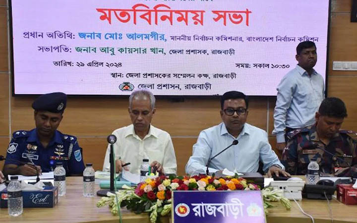 নির্বাচন কমিশনের প্রতি মানুষের আস্থা ফিরেছে : ইসি আলমগীর