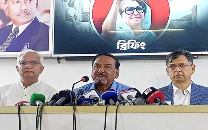 বিডিআর হত্যাকাণ্ডের পর শেখ হাসিনার কর্মকাণ্ড ছিল রহস্যজনক : মেজর হাফিজ