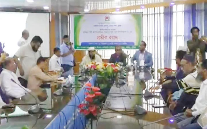কুসিক উপনির্বাচনে ৪ মেয়র প্রার্থীর মধ্যে প্রতীক বরাদ্দ