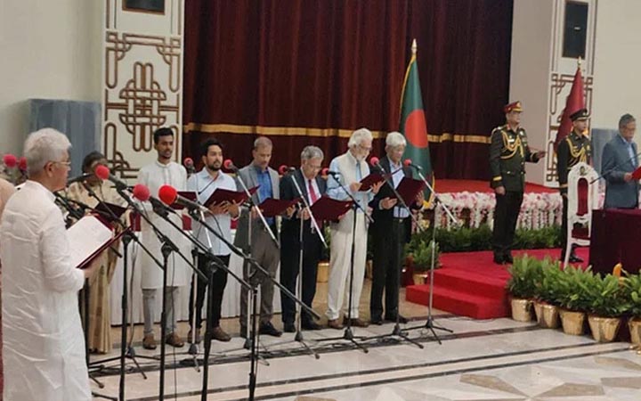 উপদেষ্টারা কে কোন মন্ত্রণালয়ের দায়িত্ব পেলেন