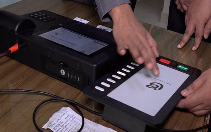 ময়মনসিংহে ইভিএম ত্রুটির অভিযোগ প্রার্থীদের