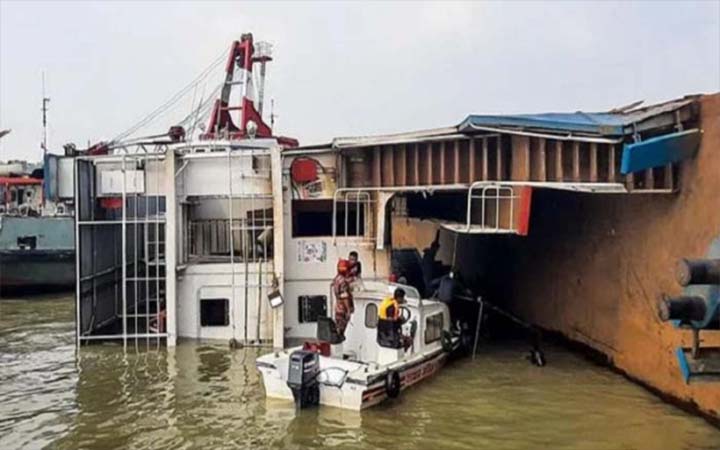 ফেরি দুর্ঘটনা : সাত সদস্যের তদন্ত কমিটি