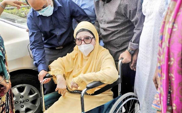বিকেলে হাসপাতালে নেওয়া হবে খালেদা জিয়াকে