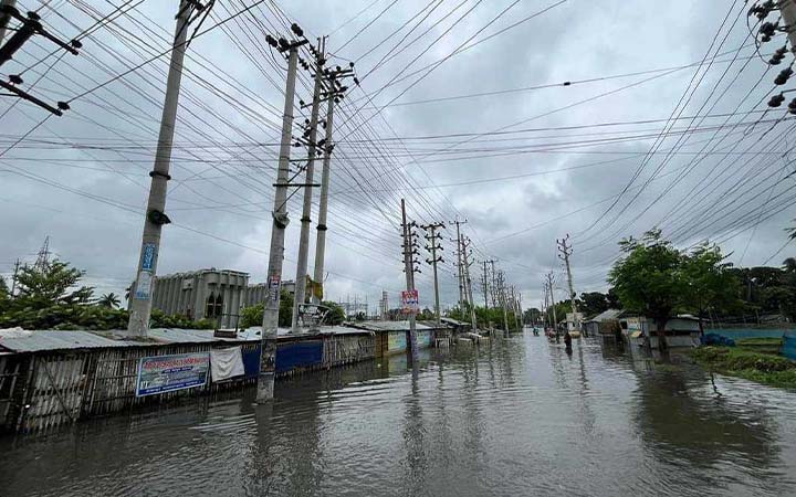 যশোরে রেকর্ড বৃষ্টিপাত, তলিয়ে গেছে নিম্নাঞ্চল