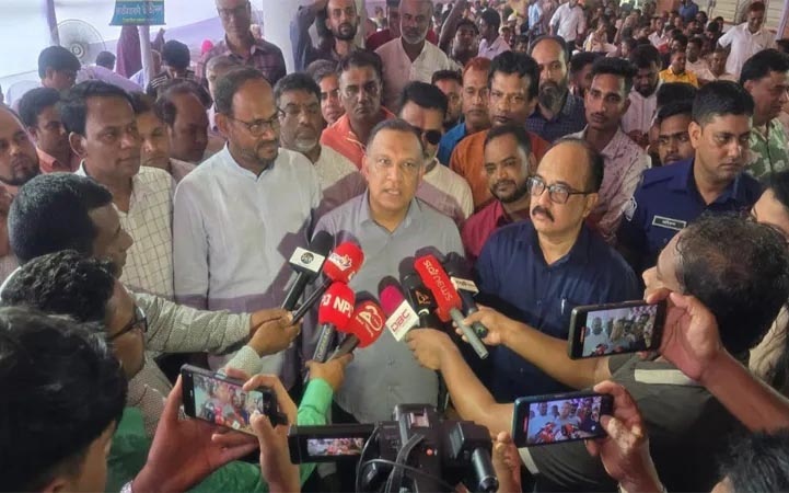 তাঁতশিল্পের হারানো ঐতিহ্য ফিরিয়ে আনা হবে: বস্ত্র ও পাট প্রতিমন্ত্রী