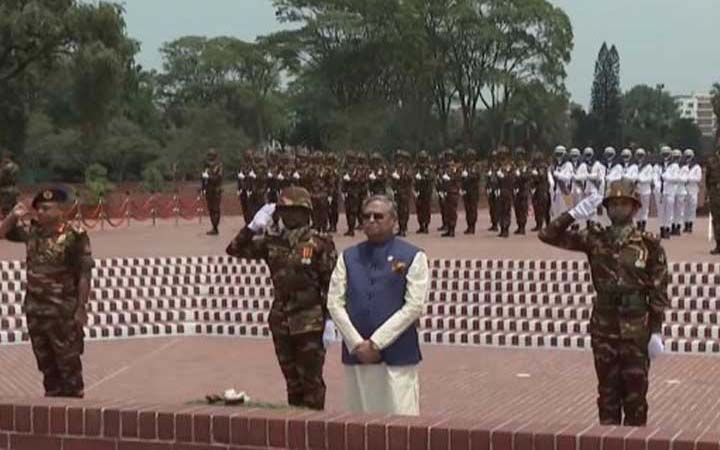 জাতীয় স্মৃতিসৌধে নতুন রাষ্ট্রপতির শ্রদ্ধা