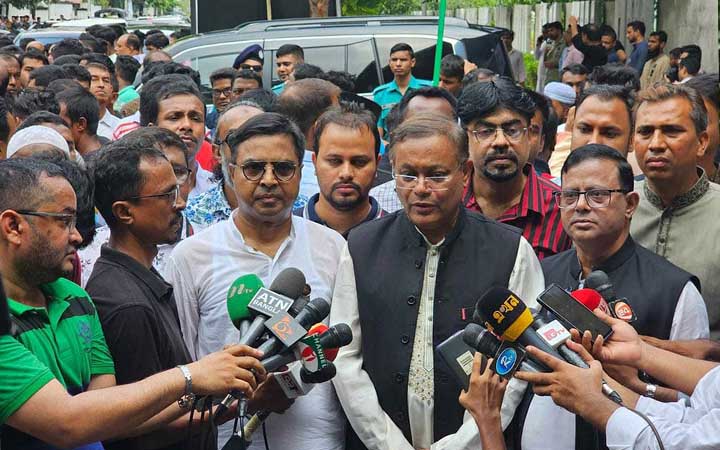 বঙ্গবন্ধুর ছায়াকেও ভয় পেত খুনিরা : তথ্যমন্ত্রী