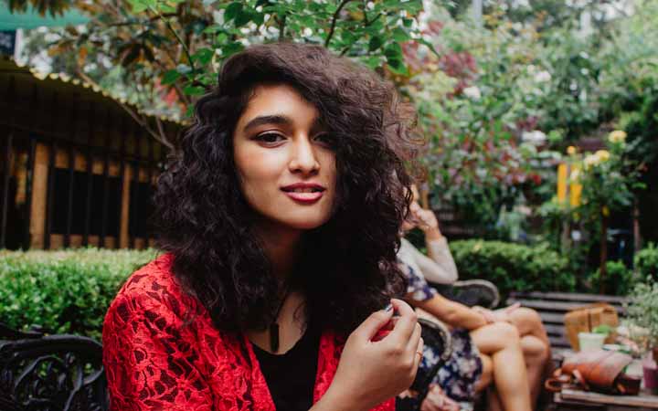 শীঘ্রই মুক্তি পাচ্ছে  তরুণ অভিনেত্রী রুপন্তীর ‘হিন্দি ভিন্দি’