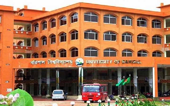ববি কর্মকর্তাকে কর্মচারীর জুতাপেটার অভিযোগ