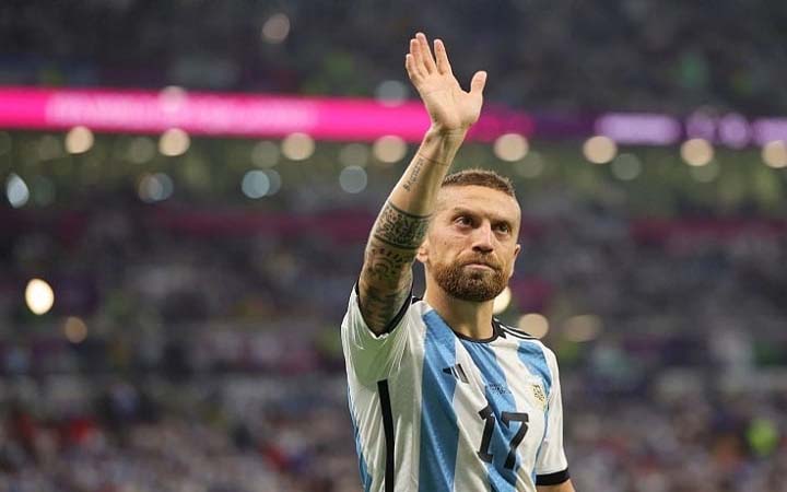 বাচ্চার ‘সিরাপ’ খেয়ে নিষিদ্ধ বিশ্বকাপজয়ী আর্জেন্টাইন তারকা