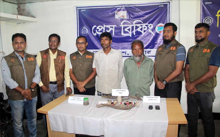যশোরে হত্যা মামলার দুই আসামী গ্রেফতার