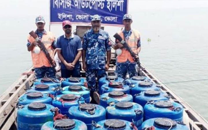 ৩ কোটি টাকার গলদার রেণু জব্দ