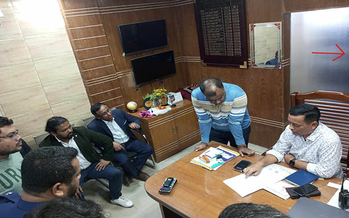 কুবিতে শিক্ষকদের হেনস্তা; দুই কর্মকর্তা ও সাবেক শিক্ষার্থীদের বিরুদ্ধে থানায় জিডি